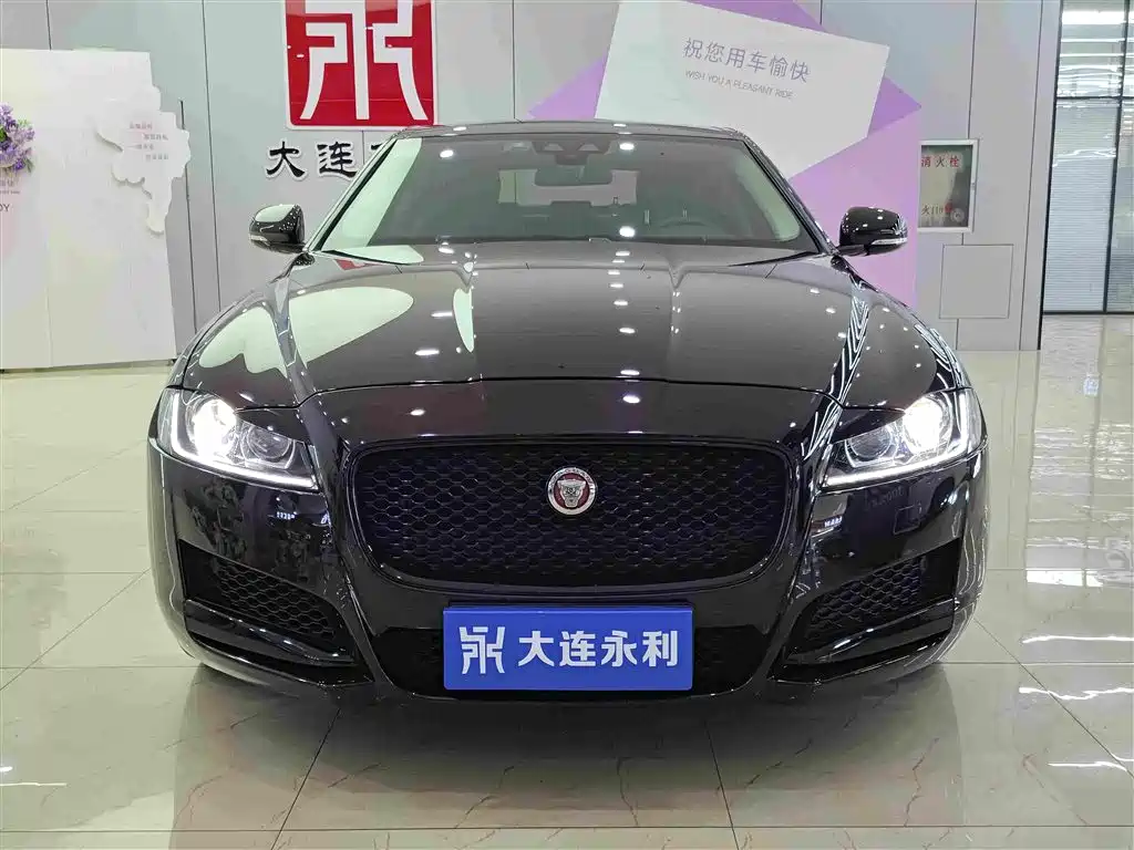 Jaguar XFL — миниатюра 2