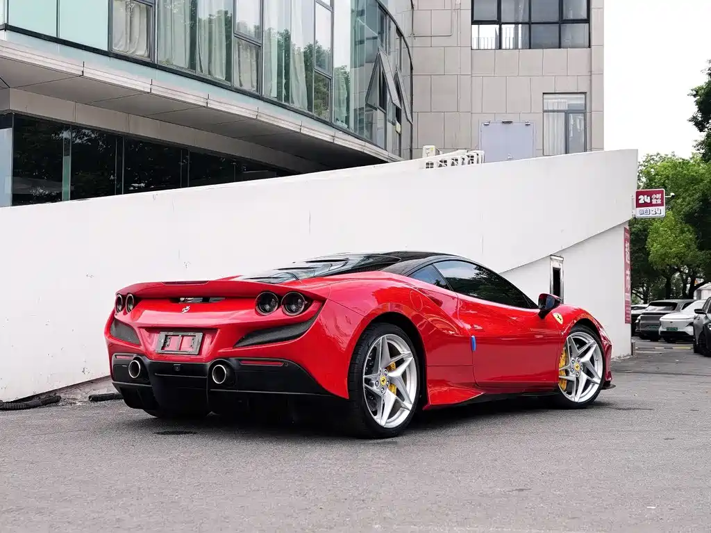 Ferrari F8 2019 Tributo 3.9T V8