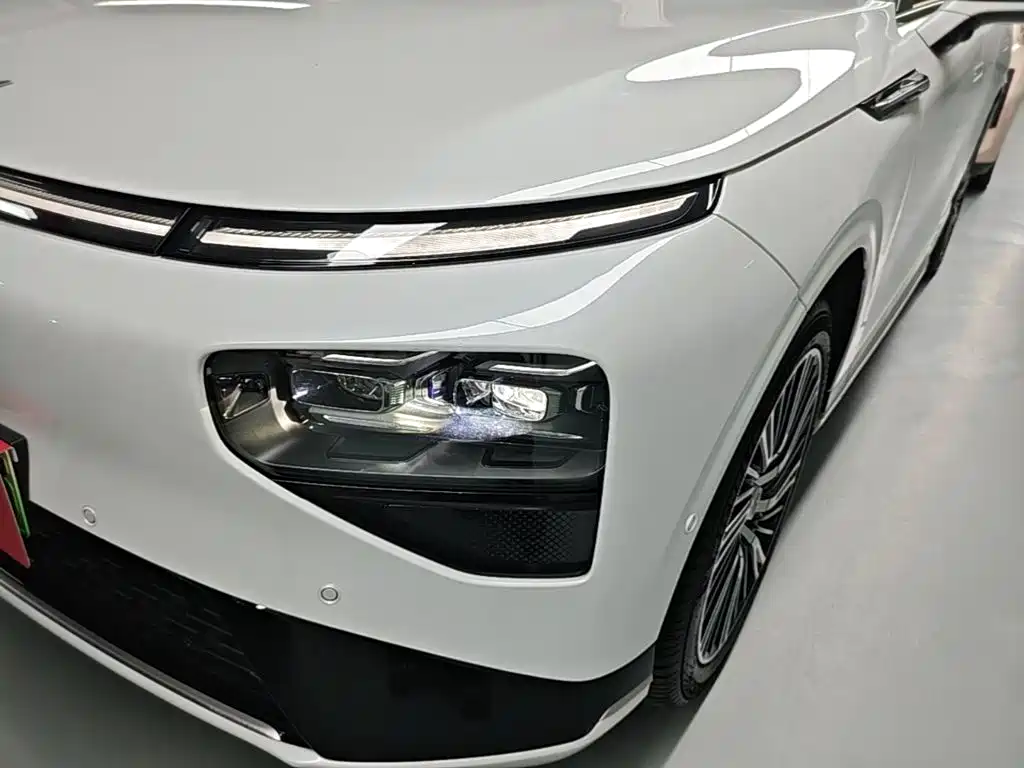 XPeng G9 — миниатюра 24