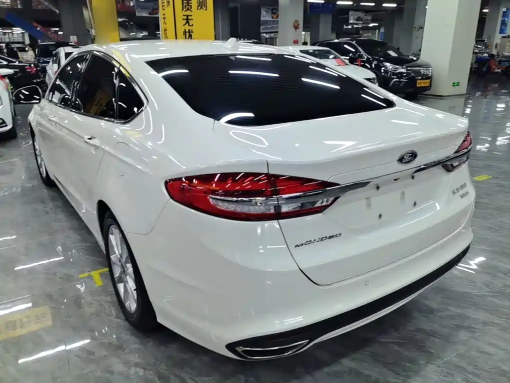 Ford Mondeo — миниатюра 5