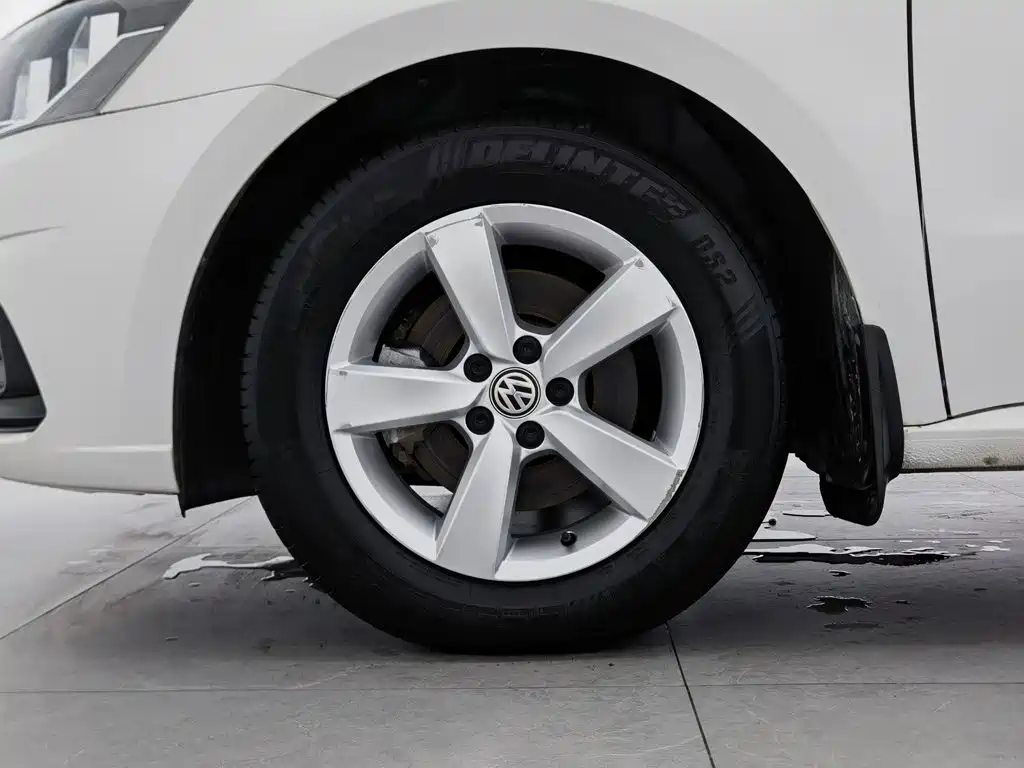 Volkswagen Lavida — миниатюра 17