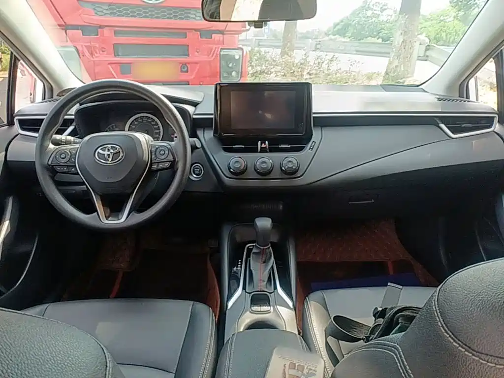 Toyota Corolla — миниатюра 10