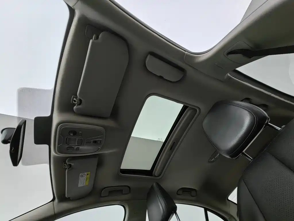 Peugeot 408 — миниатюра 14