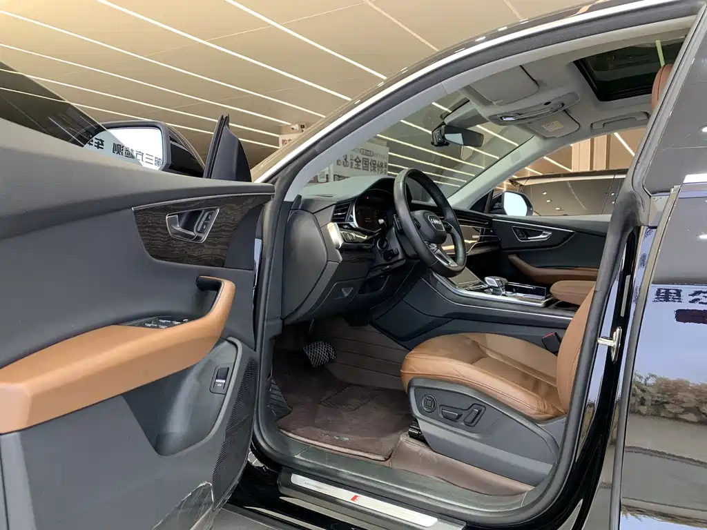 Audi Q8 — миниатюра 8