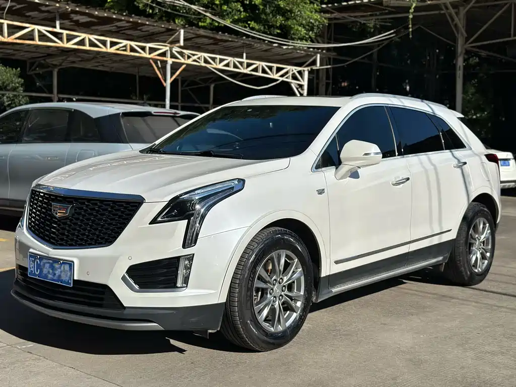 CADILLAC  XT5