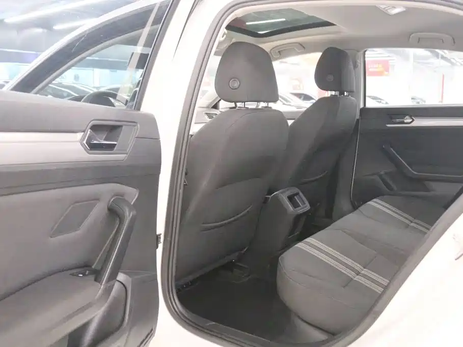 Volkswagen Lamando — миниатюра 13