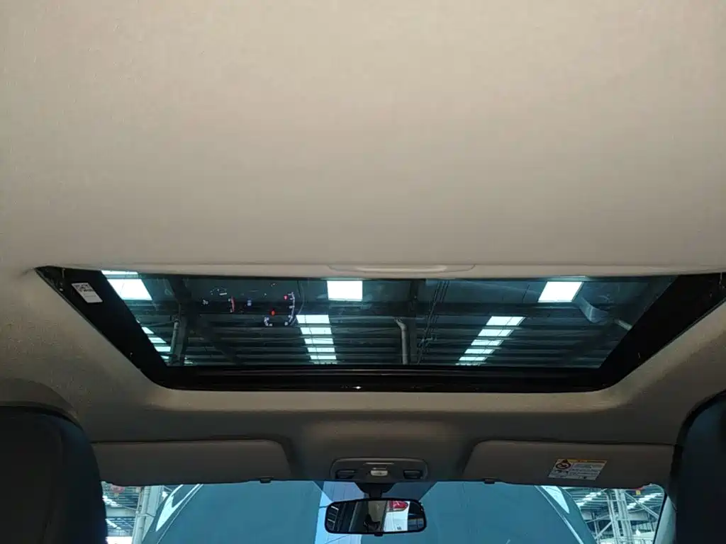 Geely Binyue - фото 18