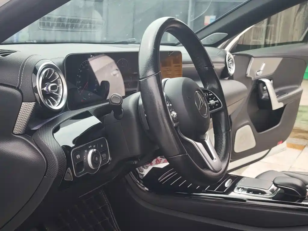 Mercedes-Benz A-Class — миниатюра 16