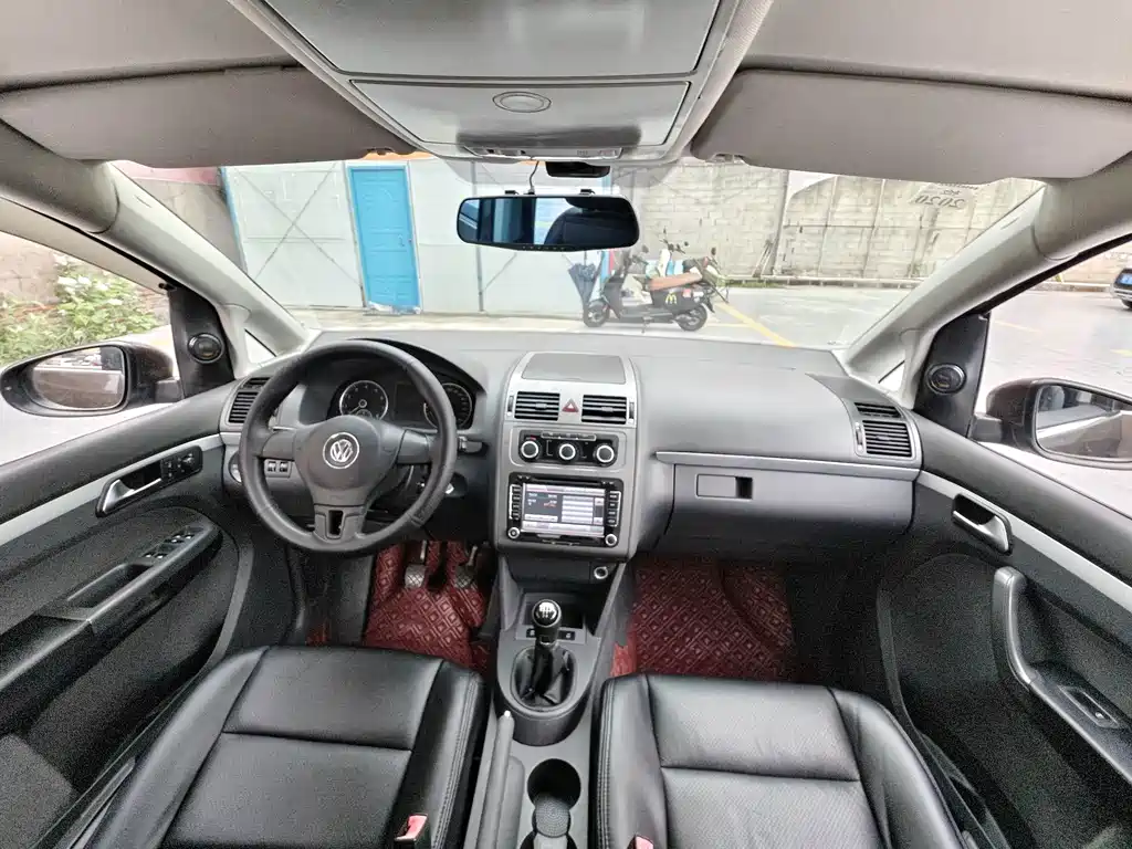 Volkswagen Touran — миниатюра 6
