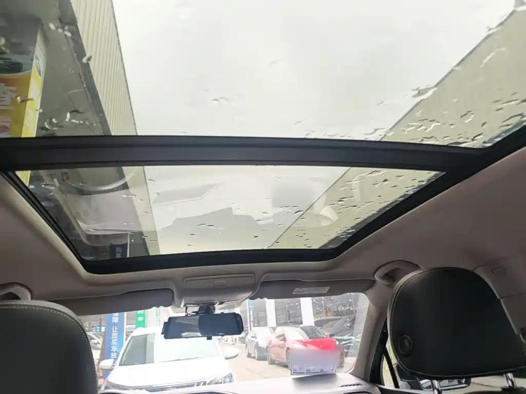 Volkswagen Tiguan L — миниатюра 18