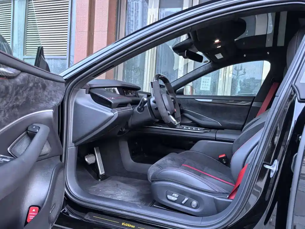 XIAOMI CAR XIAOMI SU7 ULTRA