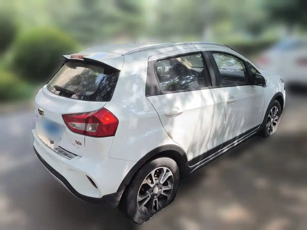 Geely Vision X3 — миниатюра 4