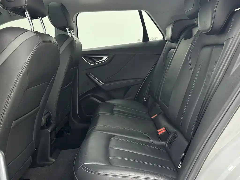Audi Q2L 2022 35 TFSI Fashion