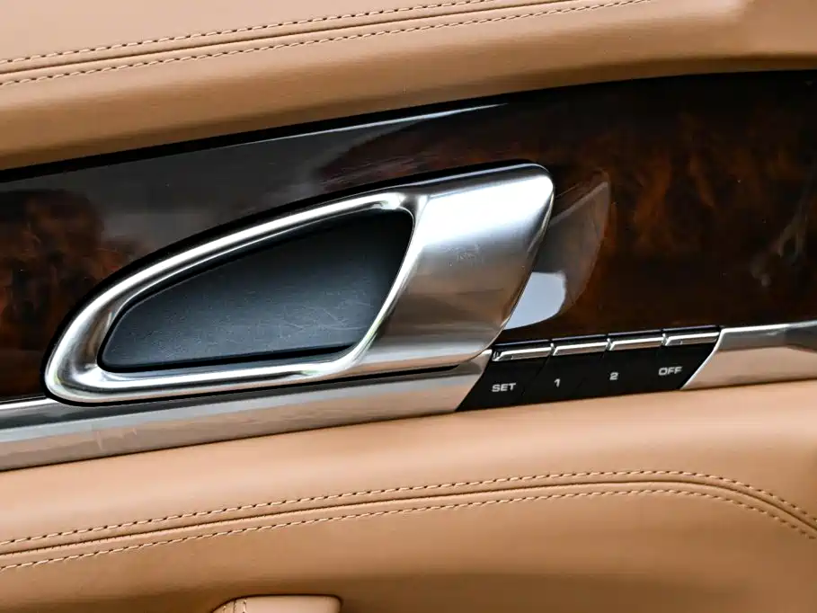 Porsche Panamera — миниатюра 17