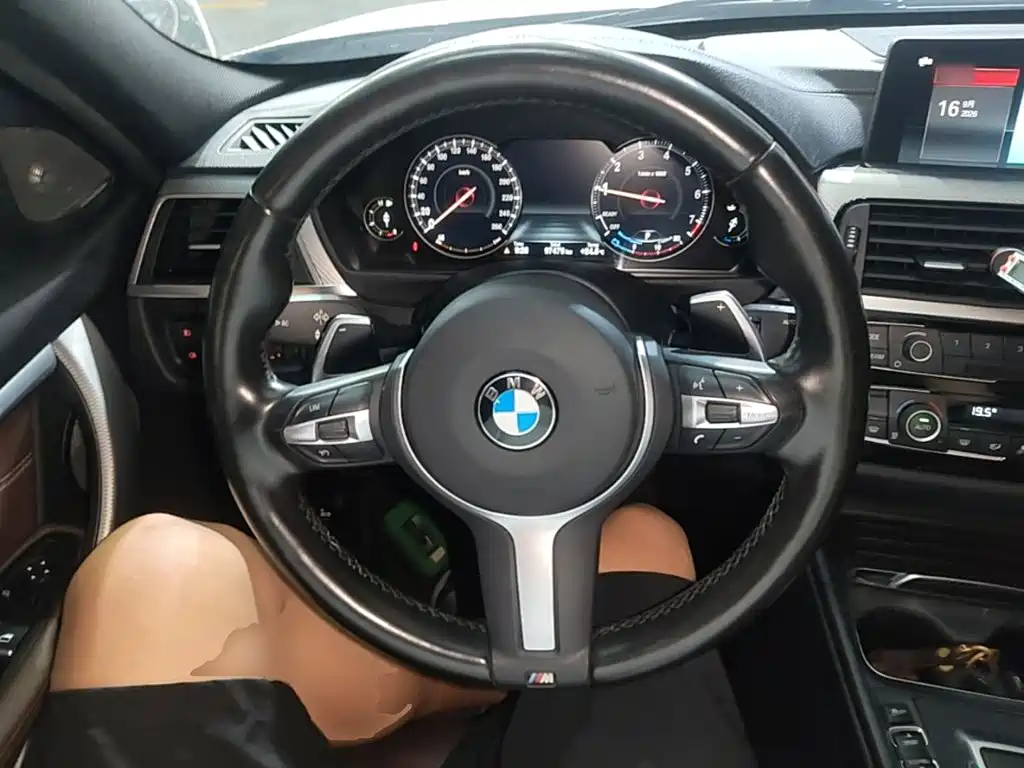 BMW 3 Series — миниатюра 11