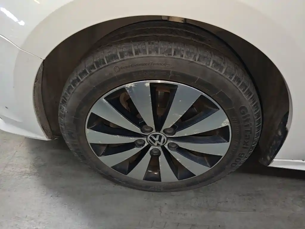 Volkswagen Sagitar — миниатюра 23
