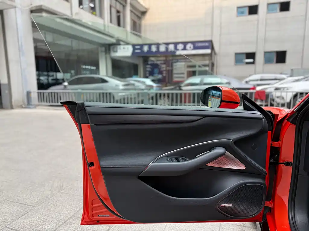 XIAOMI CAR XIAOMI SU7