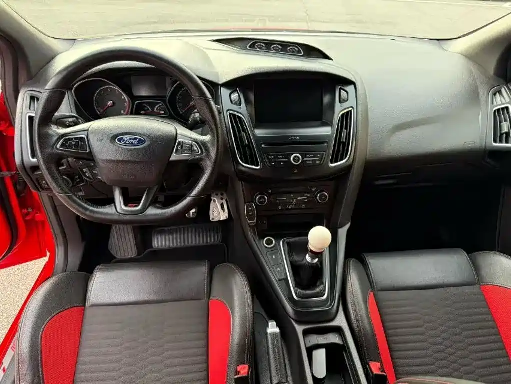 Ford Focus (Import) — миниатюра 5