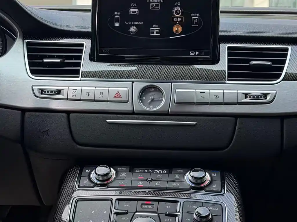Audi S8 — миниатюра 6