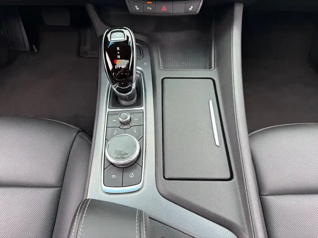 Cadillac CT5 — миниатюра 13