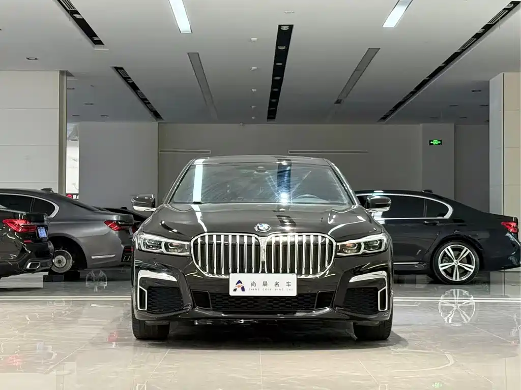 BMW 7 Series — миниатюра 2