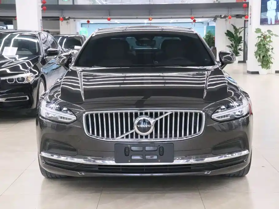 Volvo S90 — миниатюра 2