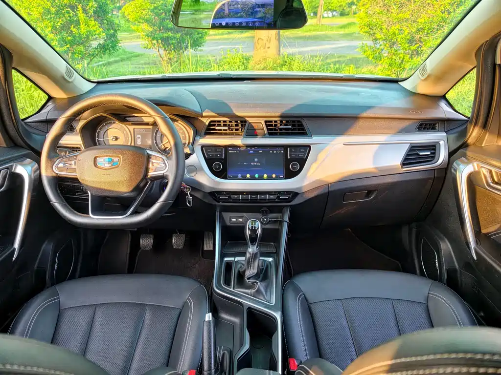Geely Vision X3 — миниатюра 16
