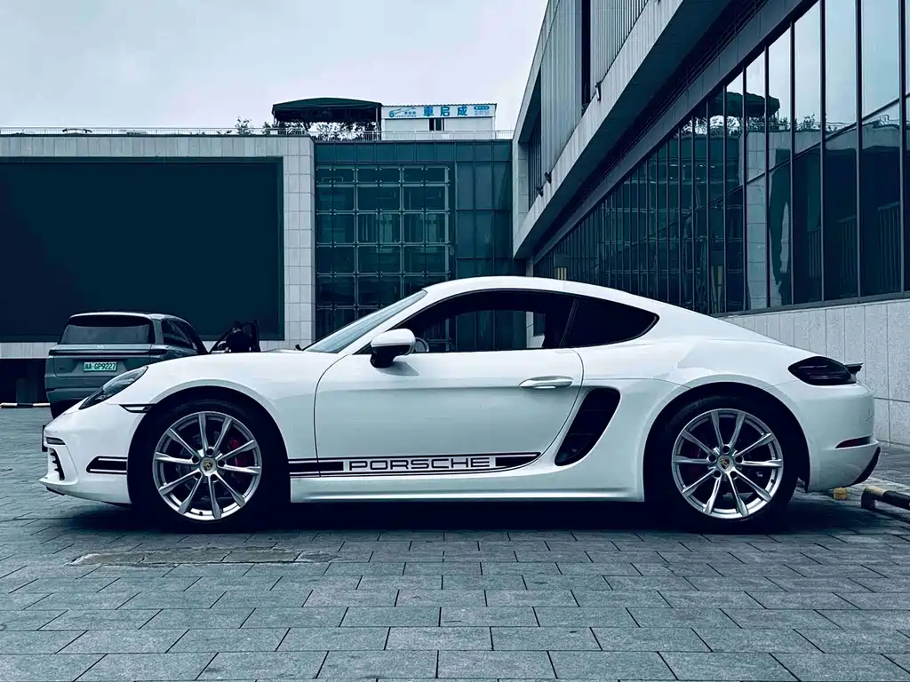 Porsche 718 2016 Cayman 2.0T