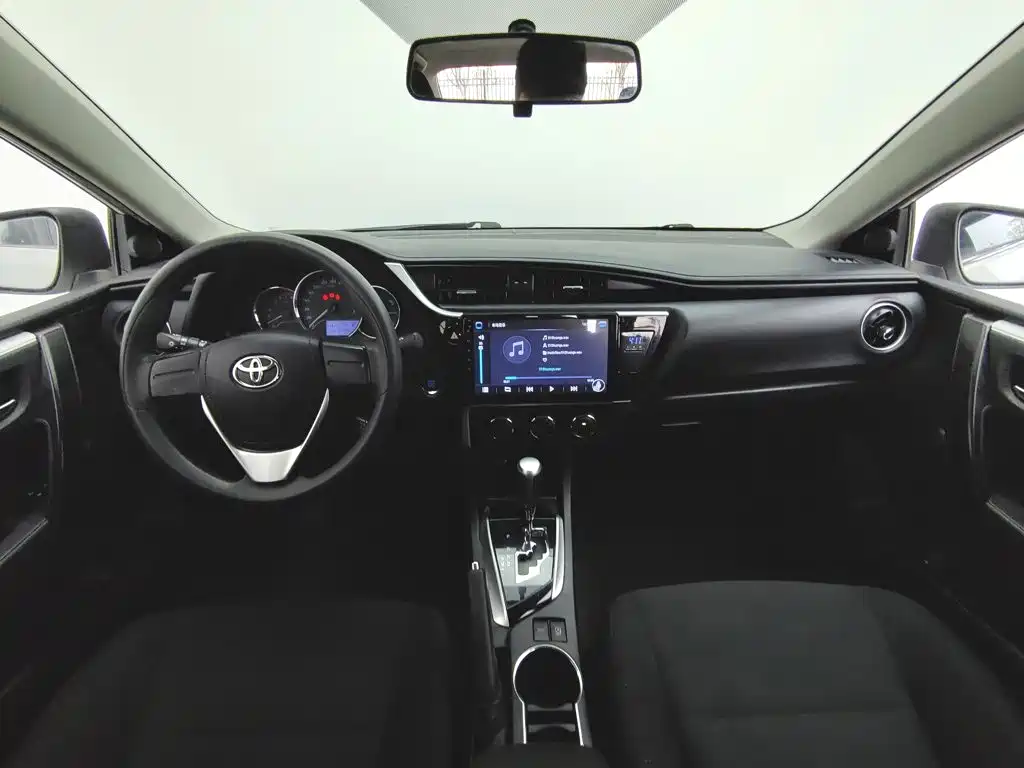 Toyota Corolla — миниатюра 5