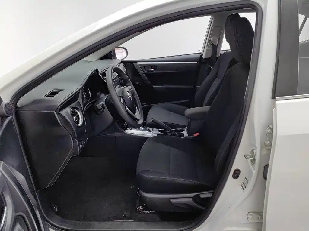 Toyota Corolla — миниатюра 10