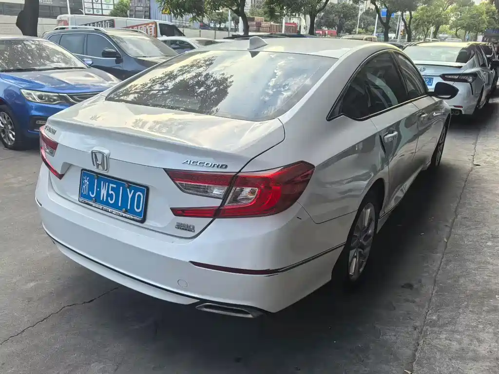 Honda Accord — миниатюра 3