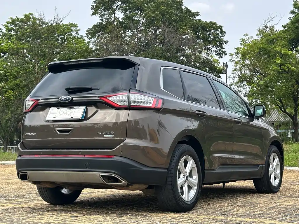 Ford Edge — миниатюра 5