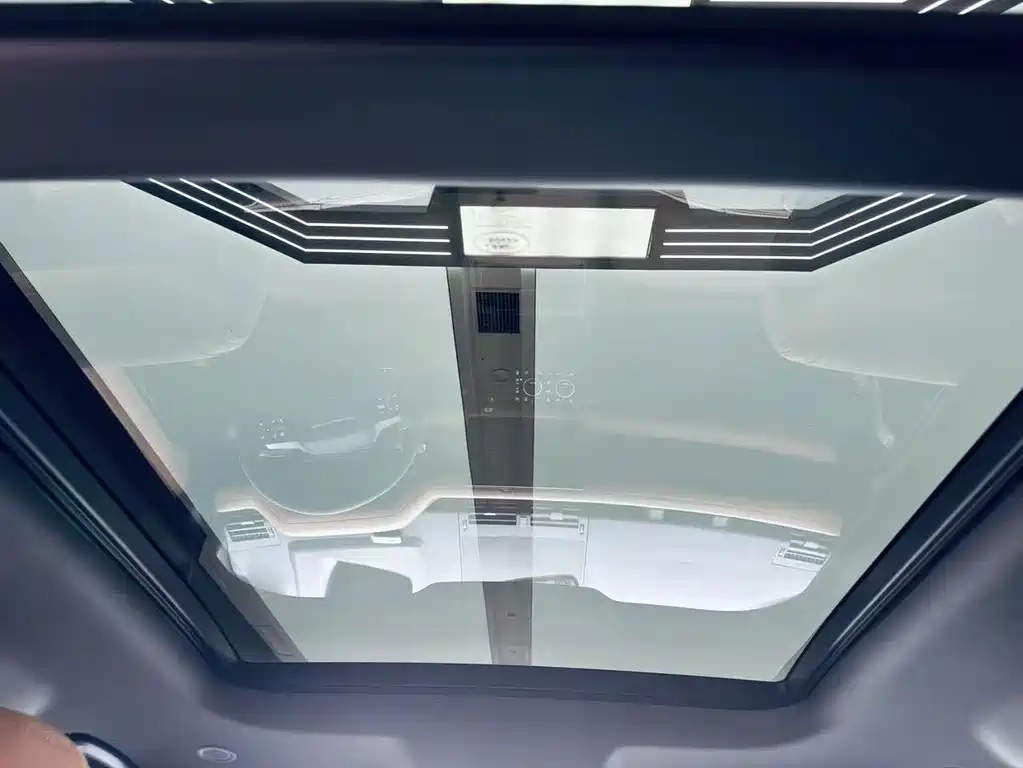 Land Rover Defender — миниатюра 26