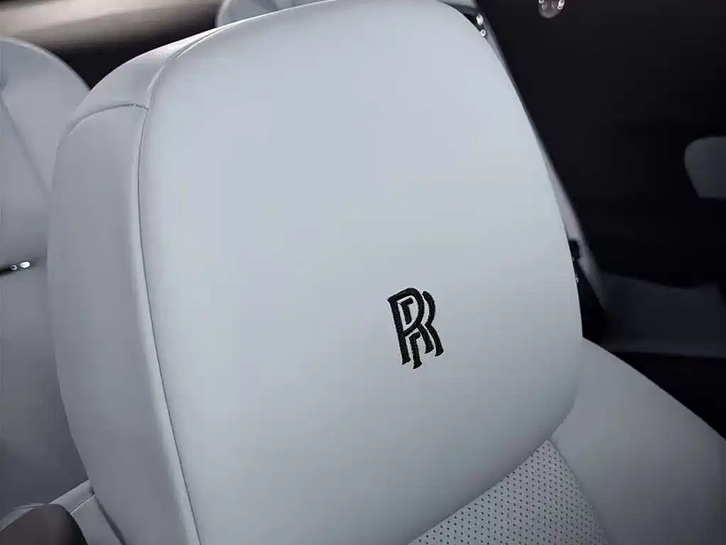 Rolls-Royce Dawn — миниатюра 3