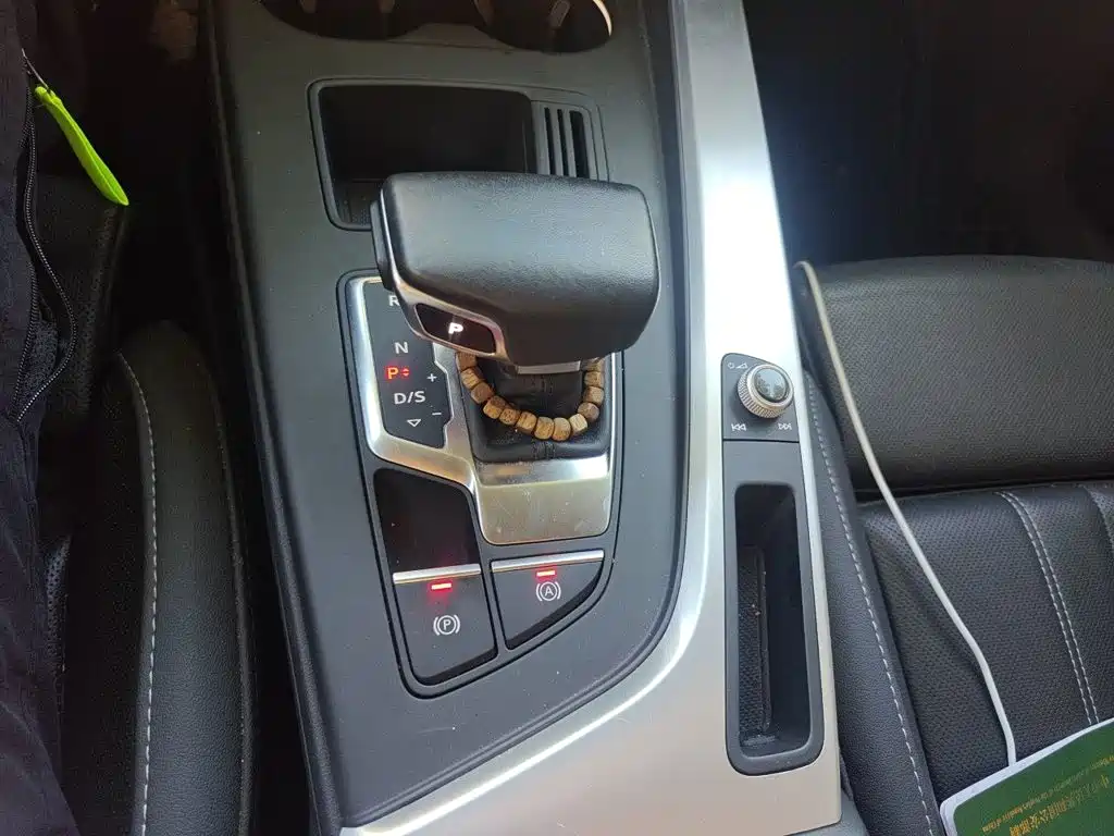 Audi A4L — миниатюра 7