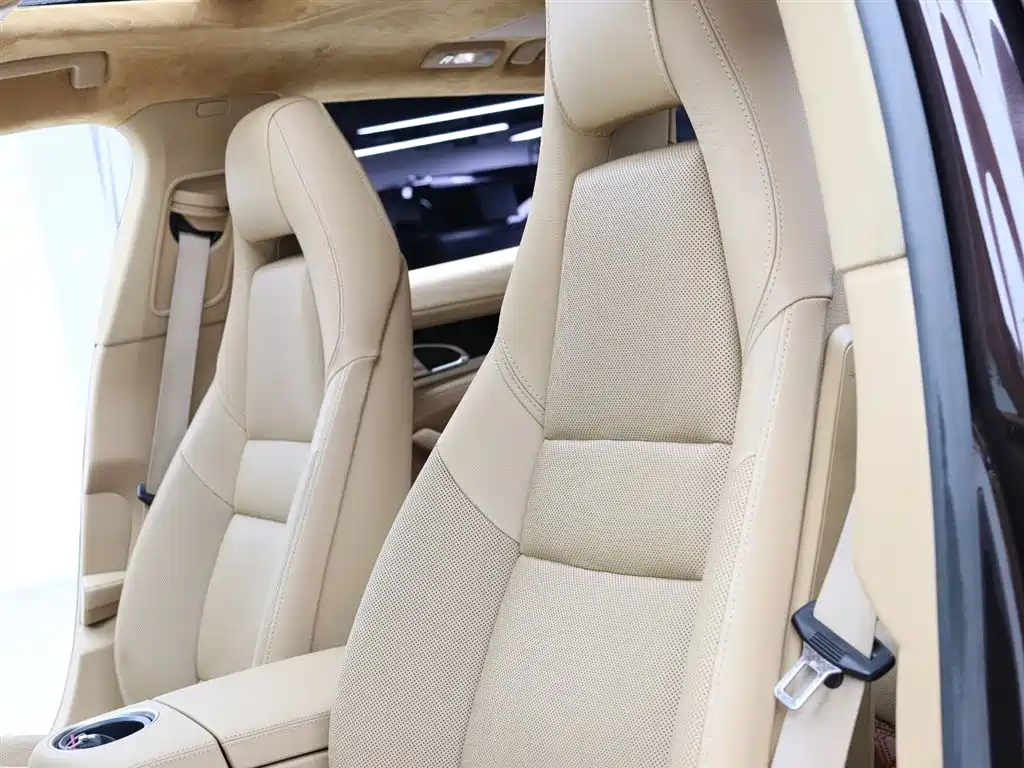 Porsche Panamera 2014 Panamera 4 Executive 3.0T