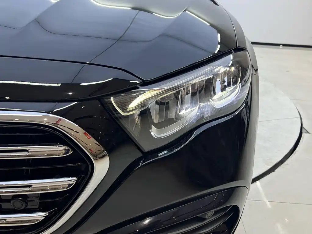 Mercedes-Benz E-Class New Energy — миниатюра 6