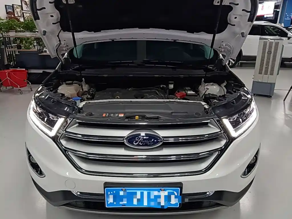 Ford Edge — миниатюра 20
