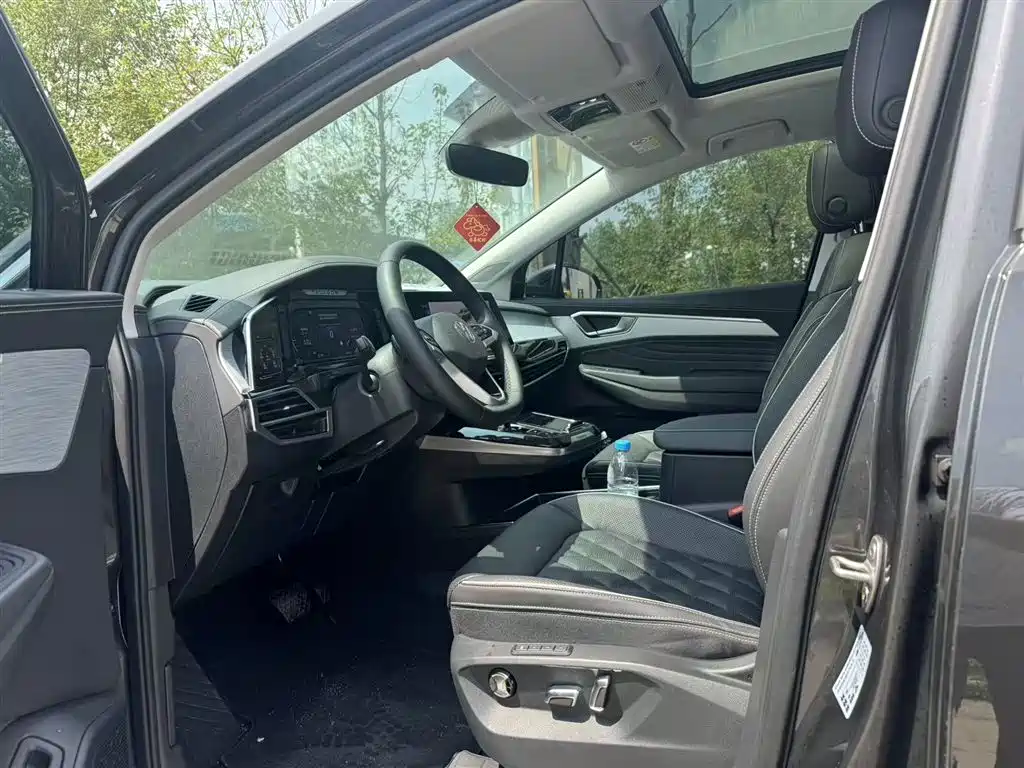 Volkswagen Viloran 2025 380TSI Luxury Pro 6 мест