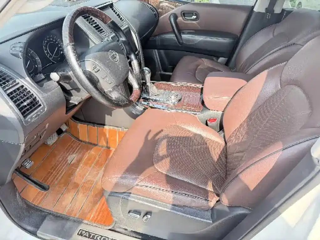 Nissan Patrol — миниатюра 7