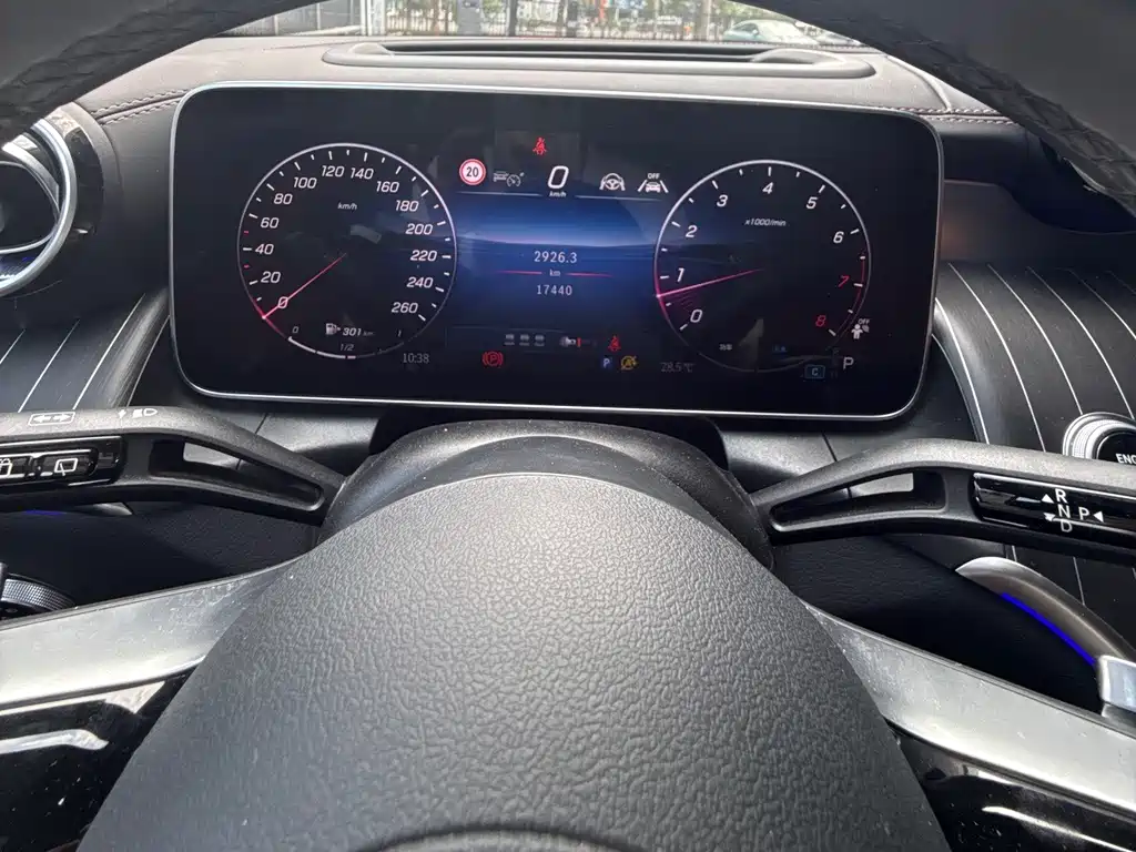 Mercedes-Benz GLC — миниатюра 11