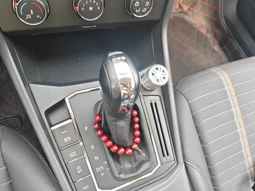 Volkswagen Lavida — миниатюра 7