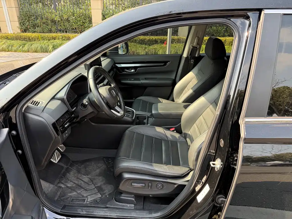Honda CR-V 2023 240TURBO Premium 5 мест