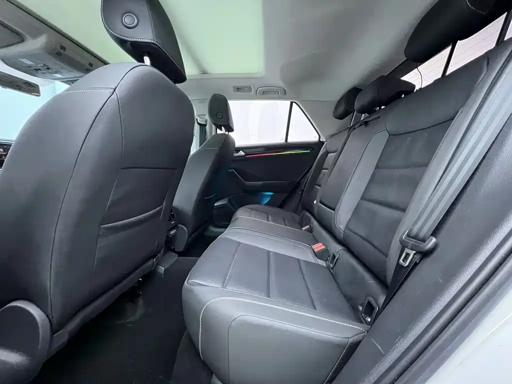 VOLKSWAGEN T ROC EXPLORING SONGS