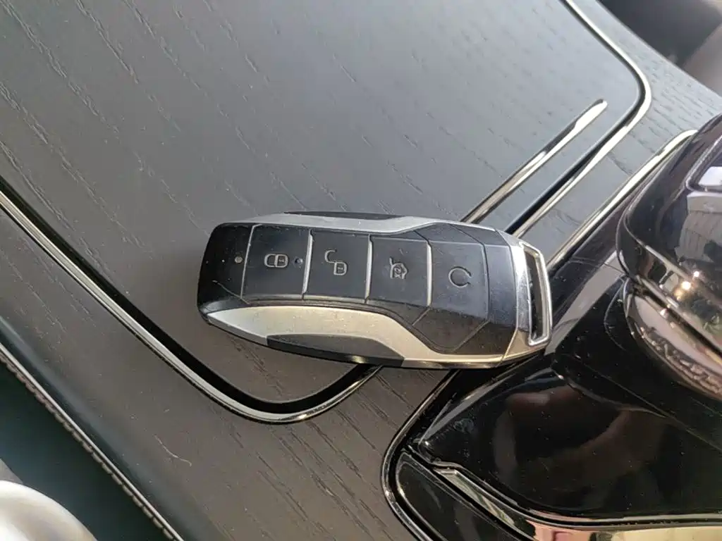 BYD Han — миниатюра 9
