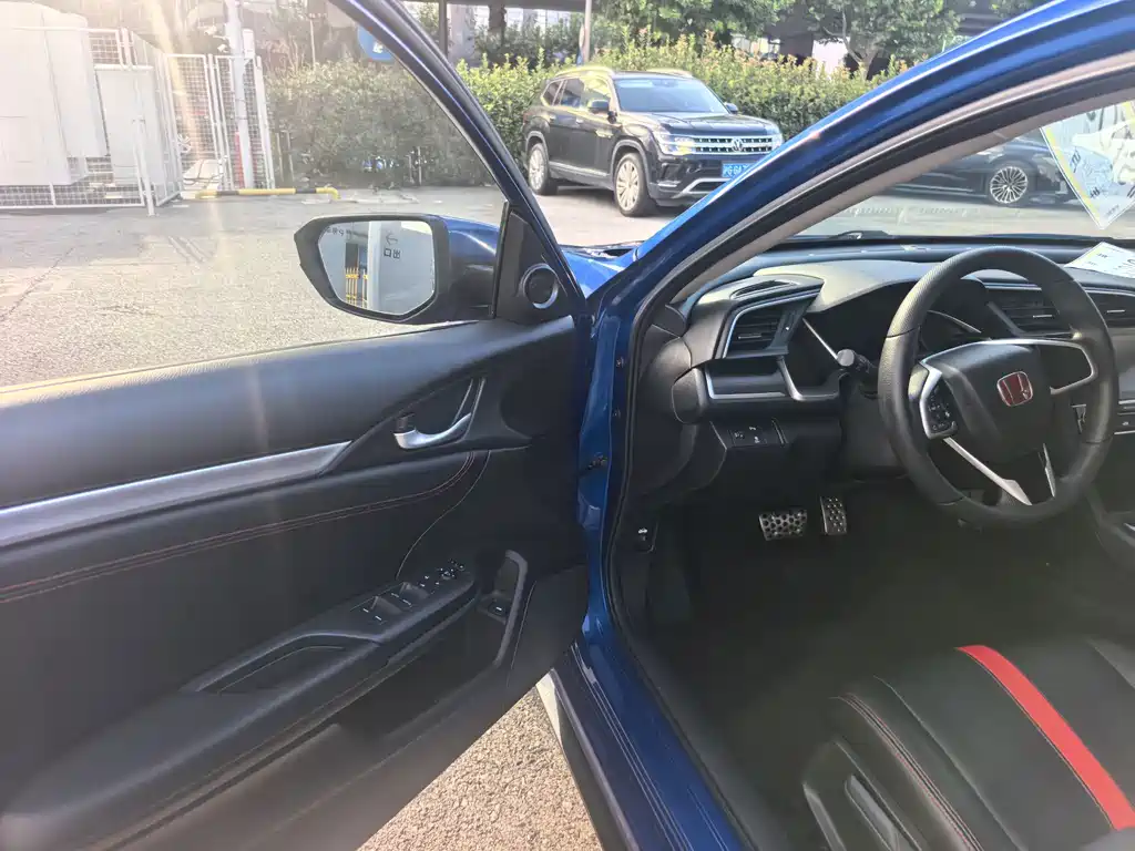 Honda Civic — миниатюра 19