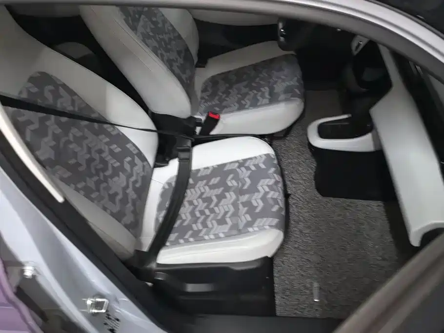 Leapmotor Leapmotor T03 — миниатюра 8