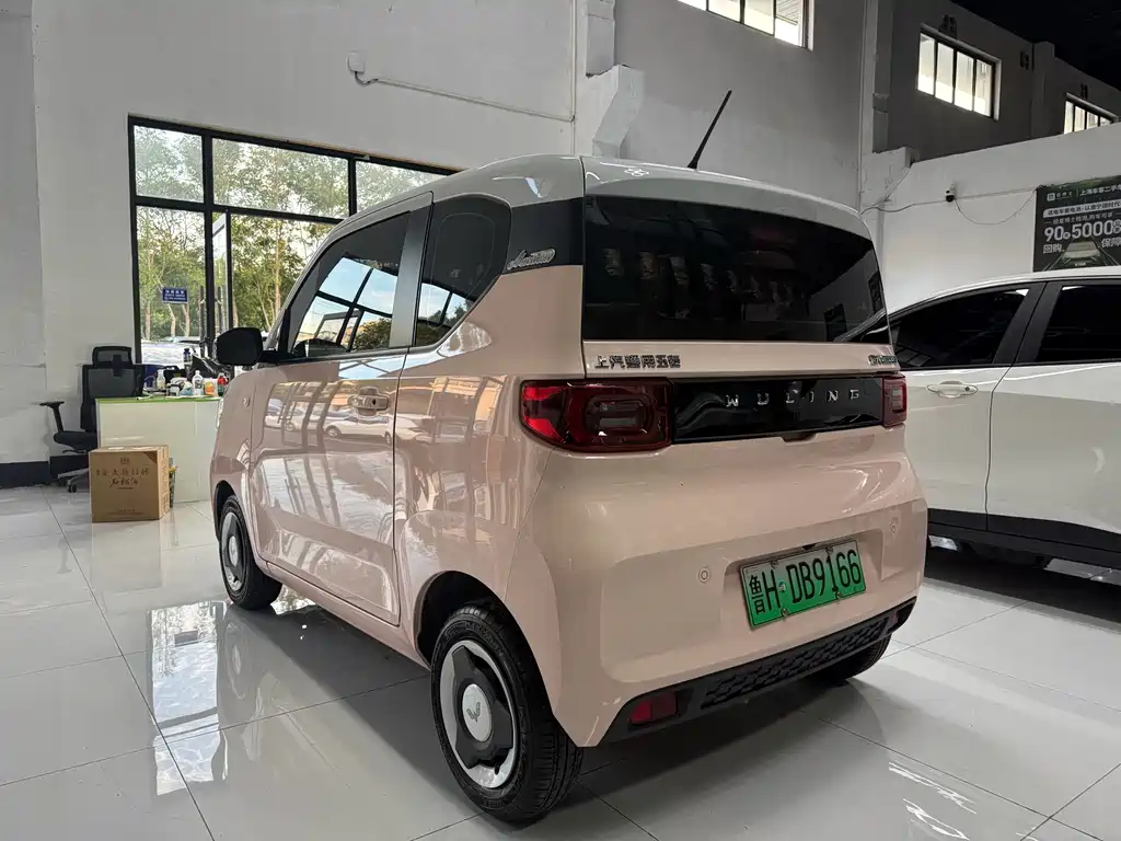Wuling MINIEV — миниатюра 9