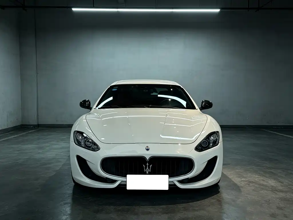 Maserati GranTurismo — миниатюра 2