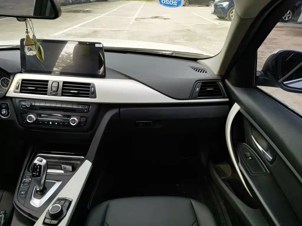 BMW 3 Series — миниатюра 22